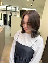 ナイロ(NiLO)&nbsp;外はねミディアムグレージュ