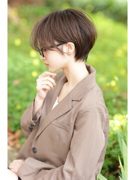 プランツヘアー 大人ショート　30代　40代　50代　60代がおおいです。