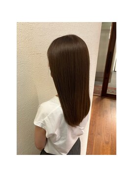 エルサフィロ キタハマ(el zafiro kitahama) 20×30×40代×クールブラウンカラー×ダークトーン×ツヤ感UP