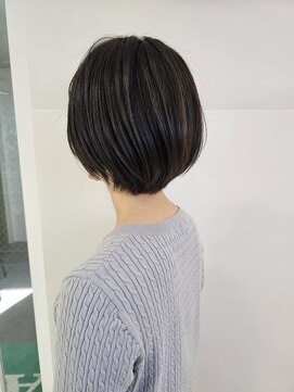 アッシュ 二俣川南口店(Ash) *20代30代40代ふんわりショートボブ