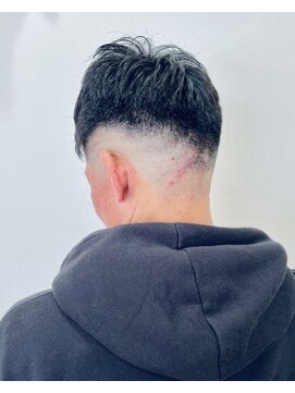 ミナト(minato) 大人フェードグラデーションカット【大人男子/メンズカット】