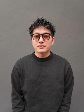 メンズグルーミングナンバーナイン(MEN'S GROOMING NUMBER NINE) スパイキーショート/メンズパーマ/【早田隼哉】