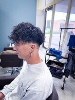 イコール(equal) スペインカール×テーパーフェード