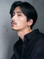 レタッチバイフィフス(RETOUCH by fifth)&nbsp;自然な毛流れでラフにキマるセンターパート×ニュアンスパーマ