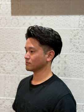 ルドローブラントオオサカ(LUDLOW BLUNT Osaka) 【LUDLOW BLUNT】フェードカット バーバーヘア メンズパーマ