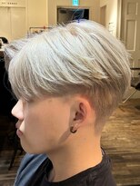 メンズサロン EIGHT MEN 北千住店【エイト】 ホワイトベージュ毛流れヘア
