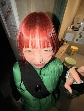 エルミタージュ(HERMITAGE) 赤髪ハッシュカット