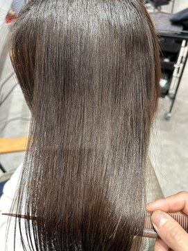 ケアリー 越谷レイクタウン(Carelly) デザインカラー/髪質改善カラー/レイヤーカット/ベージュカラー