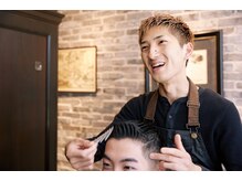 「またお願いしたい」を生む、心に残る接客へのこだわり/スキンフェード<理容室>[men's/理容室/眉毛/神田]