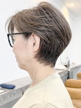 ファチュール(fAture.)の写真/【白髪ぼかし】グレージュ×美くびれショートで、360度どこから見ても上品な大人髪へ　夙川　西宮北口