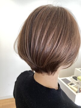 ヘアーライフ コラボ(hair life Colabo) 白髪ぼかしハイライトのボブ