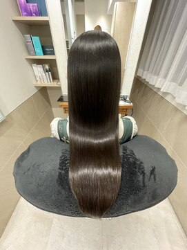 トゥーリ 甘木店(tuuli) 【tuuli 甘木 朝倉】大人かわいい美髪☆髪質改善 縮毛矯正