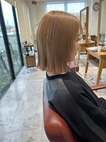 ルシュカイチマルニ(Rasca102) Rasca◇ミルクティーベージュ　ブリーチカラー　ボブ