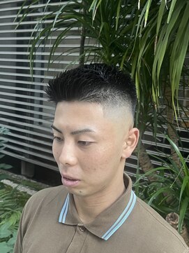 ヒロギンザ 大阪本店(HIRO GINZA) フェザーアップ×スキンフェード