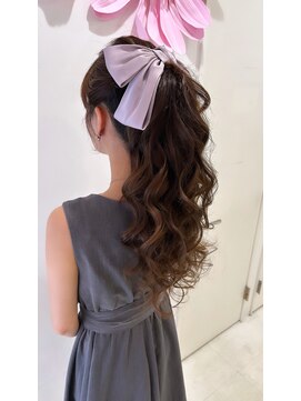 ブリエ(briller) TAKAKOstyle☆長さだしポニーテール