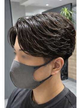 アクシアリミテッド(axia limited) フェザーパーマ　フェザーショート　センターパート