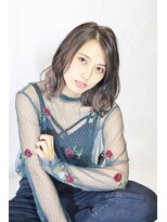 アルバサンス(albasanz) ◆ アッシュグラデーション ハネ感ボブ ◆