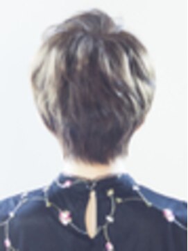 ザ シー 橋本(The C) 顔まわりのニュアンスで１日の気分が変わる / ザシー