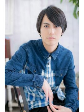 ヘアアンドビューティー ミック(Hair & Beauty miq) 黒髪サイドグラデーションの七三マッシュショートa1