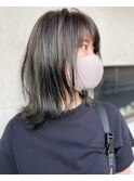 夏に爽やかモスグレージュがカッコ可愛いミディ