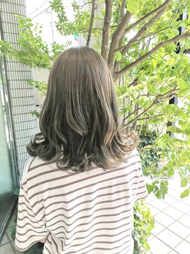 ジュンク(JUNQUE) スモーキーエメラルド