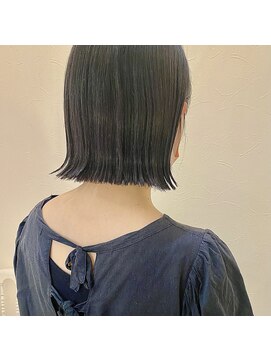 エフ ヘアーアンドリラクゼーション(F. hair & relaxation) 梅田/中崎町/20代/ボブ ミニボブ 顎ライン 切りっぱなしボブ