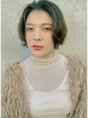 グレージュ　大人かわいい　ハンサムマッシュショート