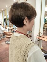 ビュートリアム 神戸(BEAUTRIUM)&nbsp;丸みショートボブ/ショートカット/ショートヘア/20代/30代/40代