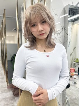 エトワール(ETOILE) ミルクティーブロンド×レイヤーカット