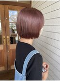 ピンクベージュ