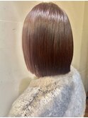 伸ばしかけ切りっぱなしボブ大人可愛いピンクブラウン