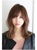 韓国風くびれセミロング
