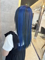 ブレイブ ヘアデザイン(BRaeVE hair design)&nbsp;ブルー＆ブラックアシメカラー
