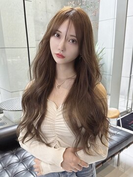 サンバレー(SUNVALLEY) ブリーチなし　オリーブベージュ　透明感カラー　レイヤーカット