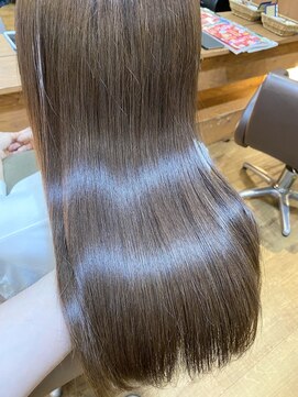 トレヴァーデルチザン(TREVOR DE'RTISAN) 縮毛矯正