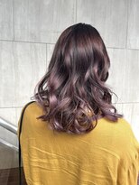 モア 下通店(MORE)&nbsp;ピンクのグラデーションカラー