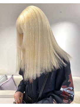 ベレーザ 渋谷(BELEZA) 5319ニュアンスカラー艶髪ハイトーンシルキーベージュオンブレ