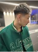 スキンフェード×ホワイトカラー