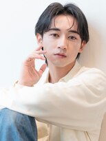 イオ 本厚木(io)&nbsp;波巻きパーマセンターパート束感アッシュブラックコンマヘア