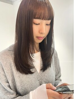 キュエム(Cuem)の写真/1mm単位で似合わせる繊細なカット技術で絶妙なニュアンスを演出＊ヘアスタイルは顔周りの印象で決まる◎