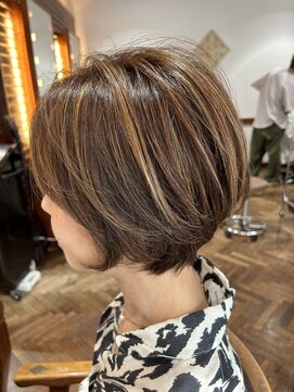 アンソリット ボーテ(INSOLITE BEAUTE) 大人ショート大人ボブ白髪ぼかし30代40代50代60代広尾/恵比寿