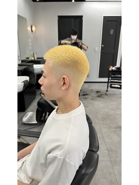 クラージュ(Courage) 金髪ボウズ