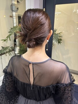 アンルポン 梅田(un le pont) 【un le pont梅田】カチモリタイトヘアセット◎