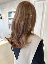 キャアリー(Caary)&nbsp;福山市美容師求人スタッフ募集中まろみベージュツヤセミロング秋