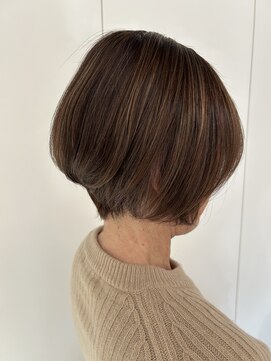 トイロ(toiro) 前下がりショートボブ