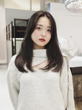 アルティファータ(artifata) レイヤーカット ロングヘア 縮毛矯正 髪質改善 韓国風 ワンホン