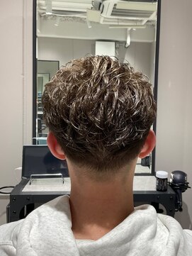 ロルカ 池袋店(Rolka) 【フェザーパーマ】メンズパーマ/メンズカット/池袋