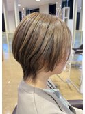 白髪ぼかし　ショートウルフ　マッシュウルフ