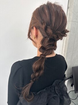 エンディアリング 東銀座(Endearing) 編みおろしアレンジスタイル
