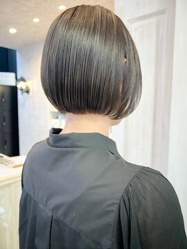 キャアリー(Caary) 福山市美容室Caary大人気!!20代30代40代ツヤっとミニボブ